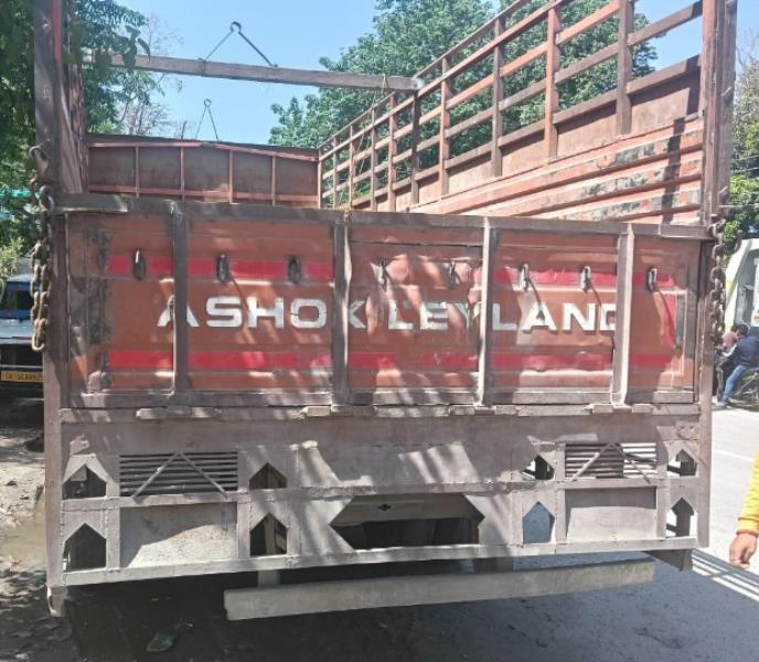 Ashok Leyland 1616 image 3